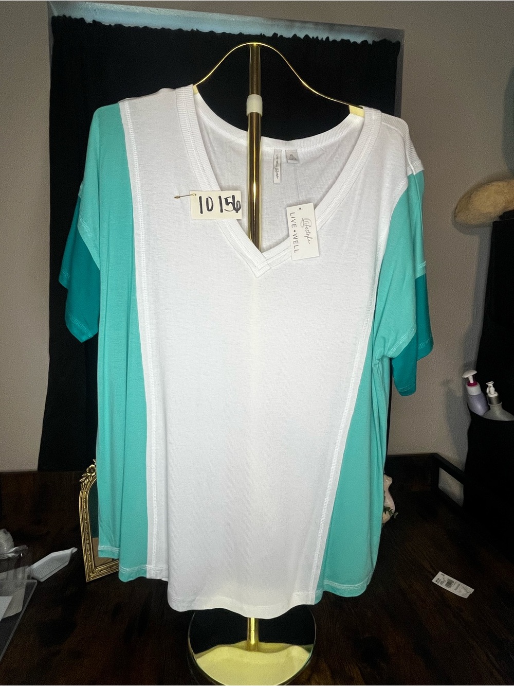 NWT Lifestyle Live Well Colorblock V Neck Top XL